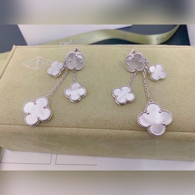 VCA Van Cleef & Arpels Четырехлистный клевер с четырьмя цветк