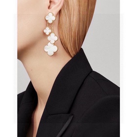 VCA Van Cleef & Arpels Четырехлистный клевер с четырьмя цветк