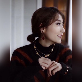 Новинка от Van Cleef & Arpels VCA! Тщательно изготовленные се