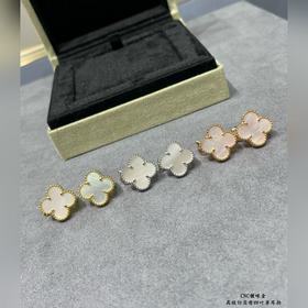 V Gold-plated 5110210 VCA высококачественные серьги в форме белог