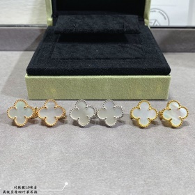 V Gold-plated 5110210 VCA высококачественные серьги в форме четыр