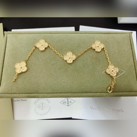 Классический браслет Van Cleef & Arpels с пятилепестковым кле