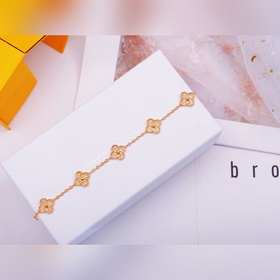 Классический браслет Van Cleef & Arpels с пятиконечным клевер