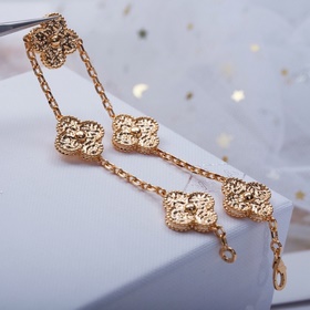 Классический браслет Van Cleef & Arpels с пятиконечным клевер