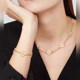 Классический браслет Van Cleef & Arpels с пятиконечным клевер