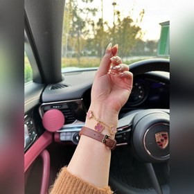 -Изображение на руке -Браслет Van Cleef & Arpels с розовым пе