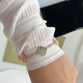 Браслет с четырехлистным клевером VCA Van Cleef & Arpels, кач