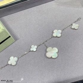 V Gold Plated 5240410 VCA Four-Leaf Clover High-End White Pearl I