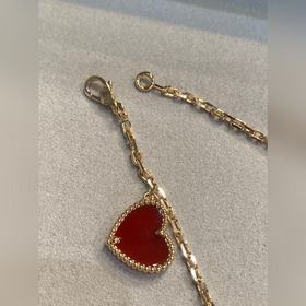 Браслет Van Cleef & Arpels с четырьмя цветами, красные бабочк