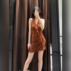 -Изображение витрины, изображение на модели -Van Cleef & Arpe