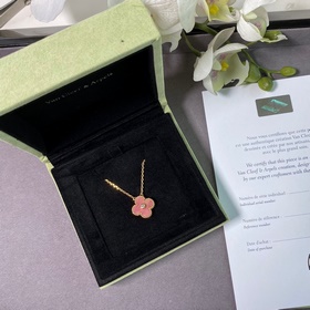 Vca Van Cleef & Arpels Рождественская лимитированная серия «Р