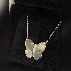 VCA Van Cleef &amp; Arpels Белый жемчуг Большой бабочка Ожерелье