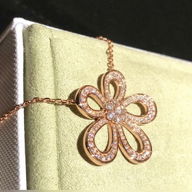 Ожерелье Van Cleef & Arpels VCA. Классический цветок, большой