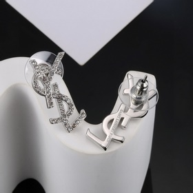 Серьги Saint Laurent YSL — классическая роскошь, модный и универс