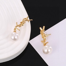 Серьги Saint Laurent YSL — классическая роскошь, модный и универс