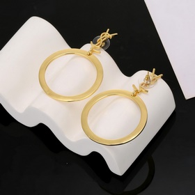 Серьги Saint Laurent YSL — классическая роскошь, модный и универс