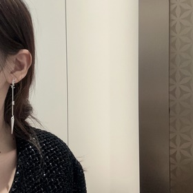 Сережки с кисточками Saint Laurent с подвеской в форме пули