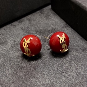 YSL Saint Laurent Новогодние серьги-гвоздики красного цвета. Элег