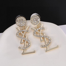 Серьги Saint Laurent YSL — классическая роскошь, модный и универс