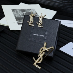 YSL Saint Laurent серьги-гвоздики с буквами бриллиантами, неровны