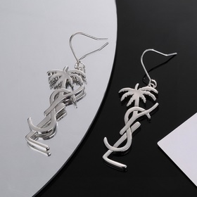 YSL Saint Laurent Серьгиз оригинального латунного материала. Комп