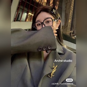 YSL Saint Laurent брошь из оригинального латунного материала. Ком