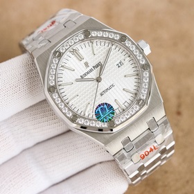 Audemars Piguet Royal Oak 15510V2 — впечатляющий дебют： удаление
