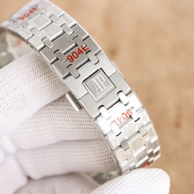 Audemars Piguet Royal Oak 15510V2 — впечатляющий дебют： удаление 