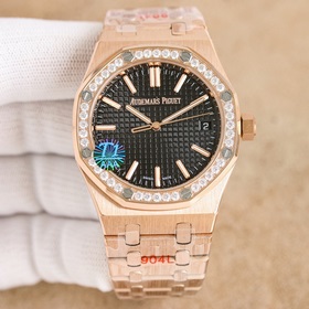 Audemars Piguet Royal Oak 15510V2 — впечатляющий дебют： удаление