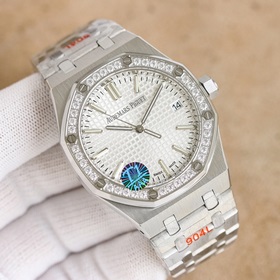 Audemars Piguet Royal Oak 15510V2 — впечатляющий дебют： удаление 