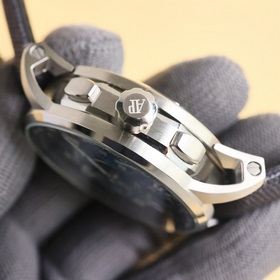 APF Audemars Piguet - AP, CODE 11.59 Серия хронографов с автомати