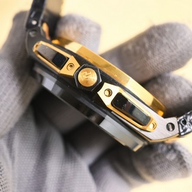 Новейшая модель Audemars Piguet с керамическим ободком. Audemars 