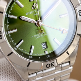 BREITLING, механическая серия A32398101M1A1 (Chronomat Automatic 
