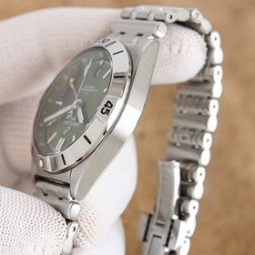 BREITLING, механическая серия A32398101M1A1 (Chronomat Automatic 