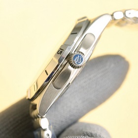 BREITLING, механическая серия A32398101M1A1 (Chronomat Automatic 