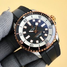 GR тщательно отобрал часы Superocean 42 мм от Breitling. 1： Часы 
