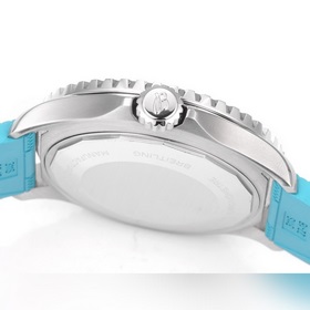 GR тщательно отобрал часы Superocean 42 мм от Breitling. 1： Часы 