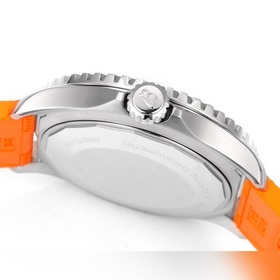GR тщательно отобрал часы Superocean 42 мм от Breitling. 1： Часы 