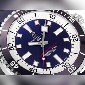GR тщательно отобрал часы Superocean 42 мм от Breitling. 1： Часы 