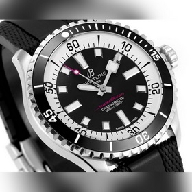 GR тщательно отобрал часы Superocean 42 мм от Breitling. 1： Часы 