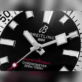 GR тщательно отобрал часы Superocean 42 мм от Breitling. 1： Часы 
