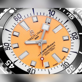GR тщательно отобрал часы Superocean 42 мм от Breitling. 1： Часы 