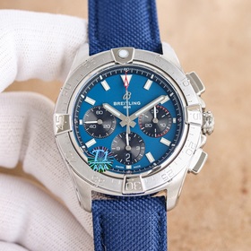 Новая серия Breitling Avenger SB01474A1C1X1 уже в продаже. Диамет