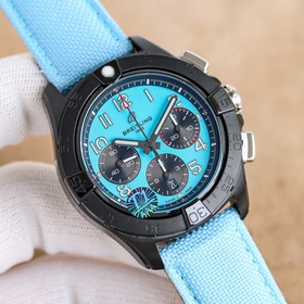 Новая серия Breitling Avenger SB01474A1C1X1 уже в продаже. Диамет