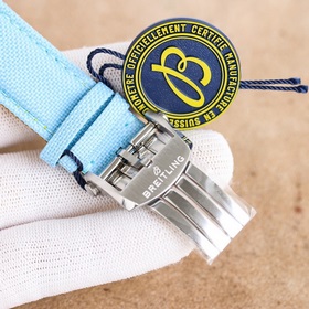 Новая серия Breitling Avenger SB01474A1C1X1 уже в продаже. Диамет