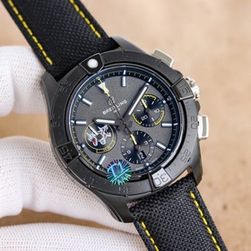 Новая серия Breitling Avenger SB01474A1C1X1 уже в продаже! Диамет