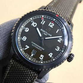 Legendary Aviation Series от Breitling — классическая модель с ла