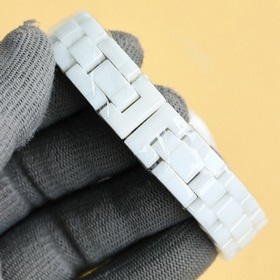 Новинка Tw Super Ceramic — часы Chanel J12 серии 33 мм! Предложен