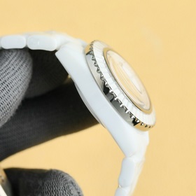 Новинка Tw Super Ceramic — часы Chanel J12 серии 33 мм! Предложен