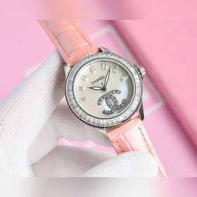 Бренд： Chanel Модель： Новая женская механическая ручная часы Меха